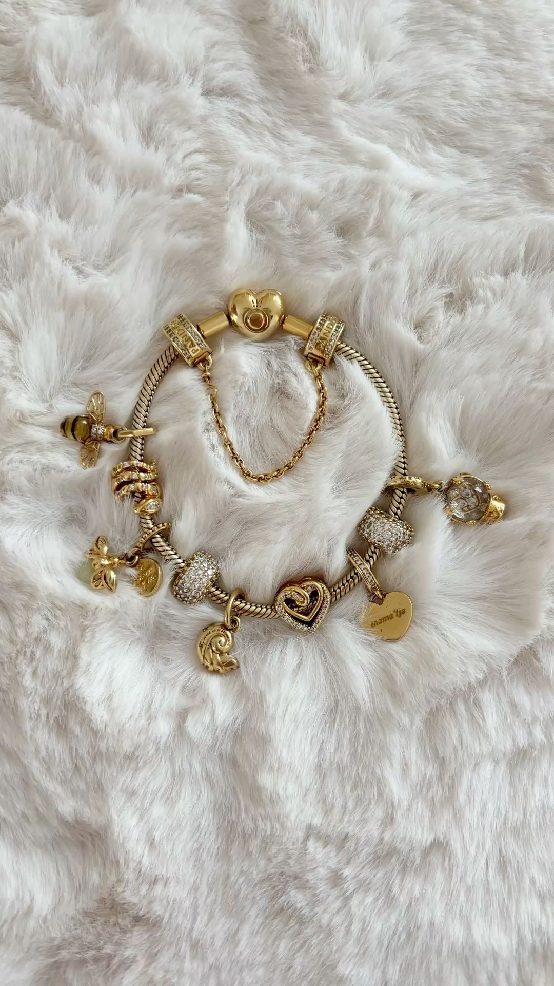 Pulsera y Charm con cierre de Corazón